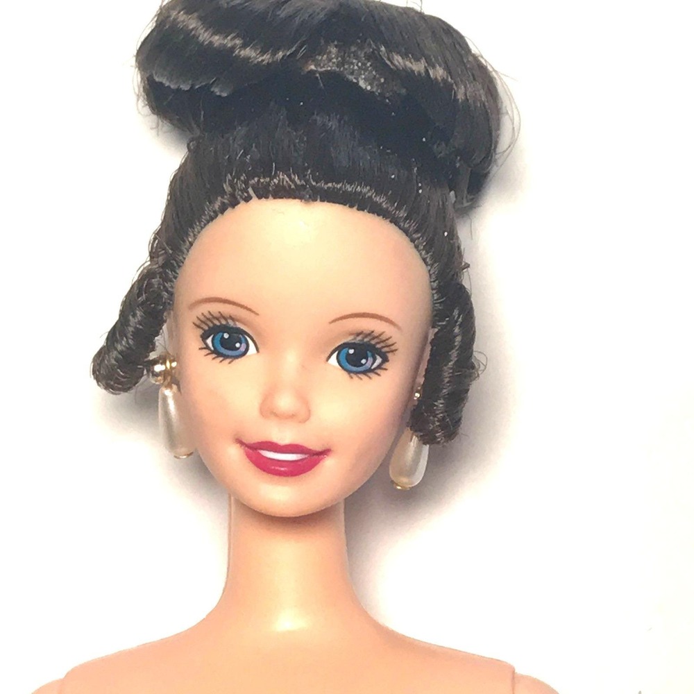 Nude Barbie 1996 Sentimental Valentine Brunette Updo Superstar #16536 Doll